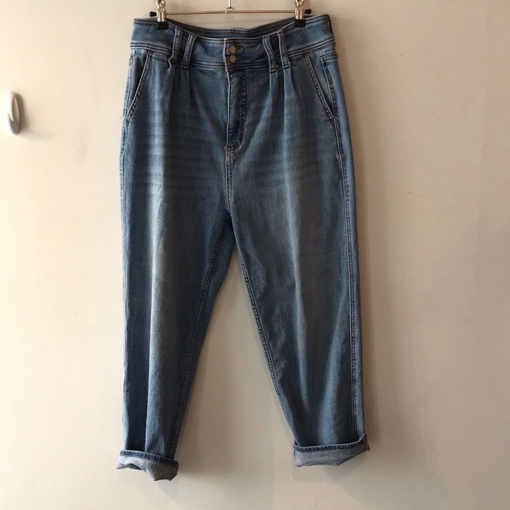 Pilcro light wash jeans size 29 like new